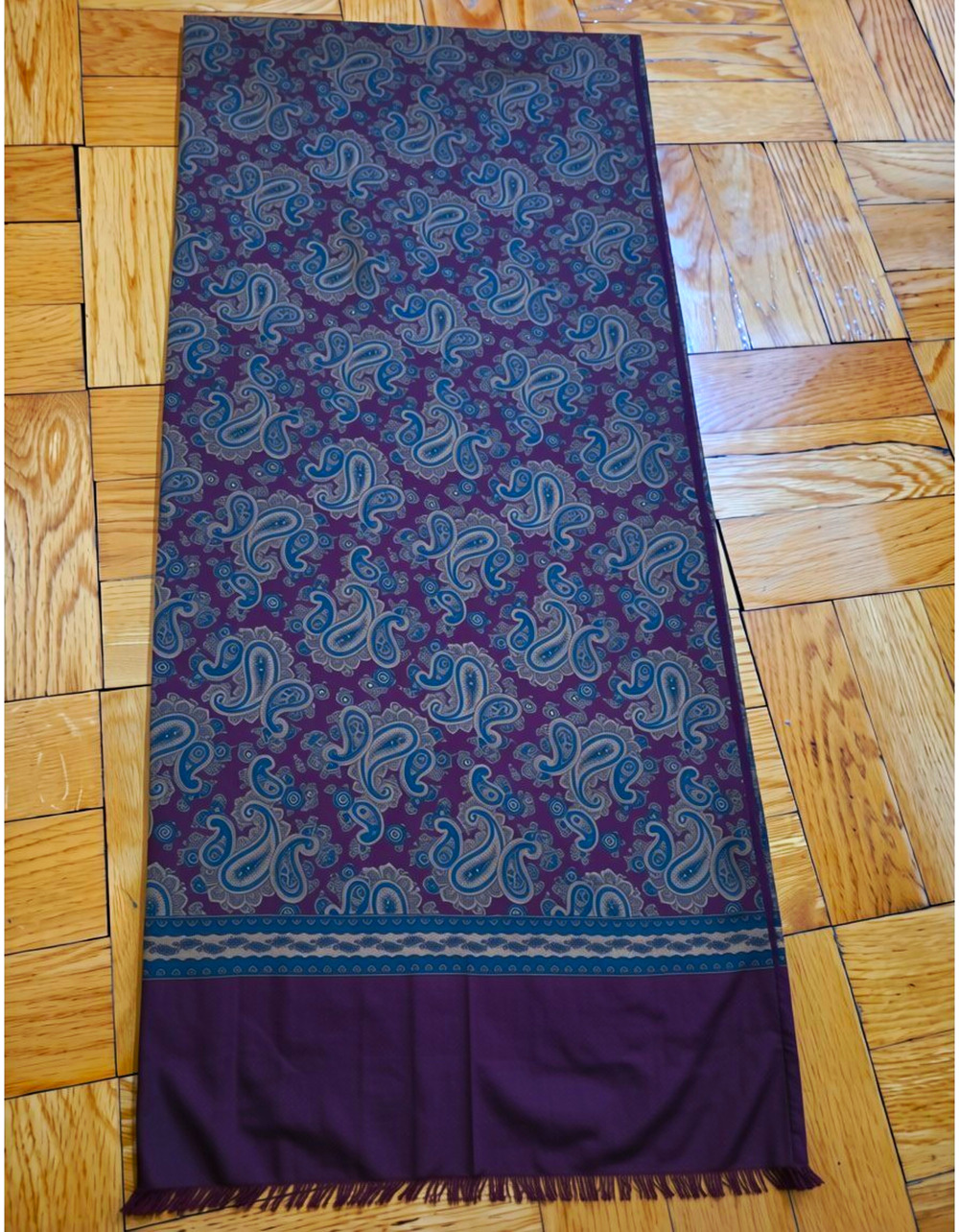 Geoffrey Beene Men's Silk Paisley Rectangle Scarf Fringe Burgundy Blue Green 52'